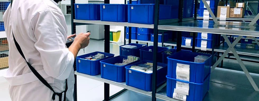 Bacs empilables pour le secteur pharmaceutique